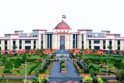 CG High Court Recruitment 2026: छत्तीसगढ़ हाईकोर्ट में ड्राइवर, लिफ्टमैन समेत 58 पदों पर निकली भर्ती, जानें योग्यता, वेतन, आयु सीमा और आवेदन की पूरी प्रक्रिया